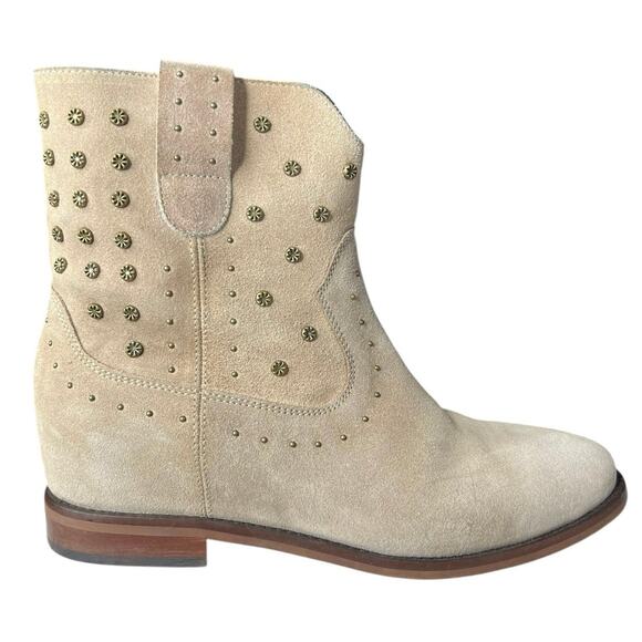 Kanna Shoes - Kanna Women’s Nixie Tan Suede Studded Ankle Boot Size 39 US 8